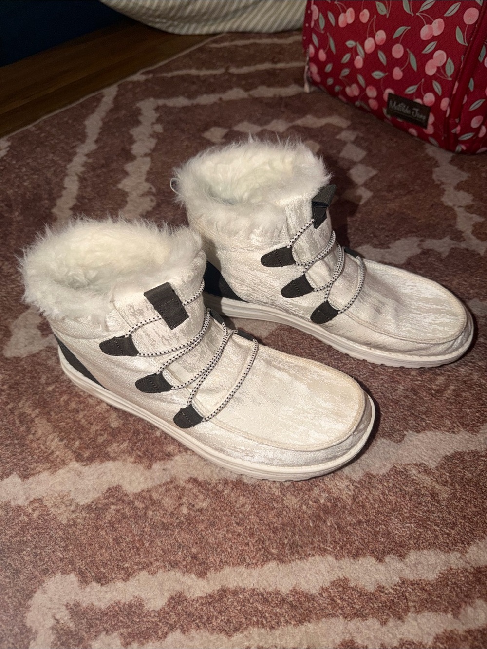 Hey Dude White Faux-Fur Lined Ankle Booties